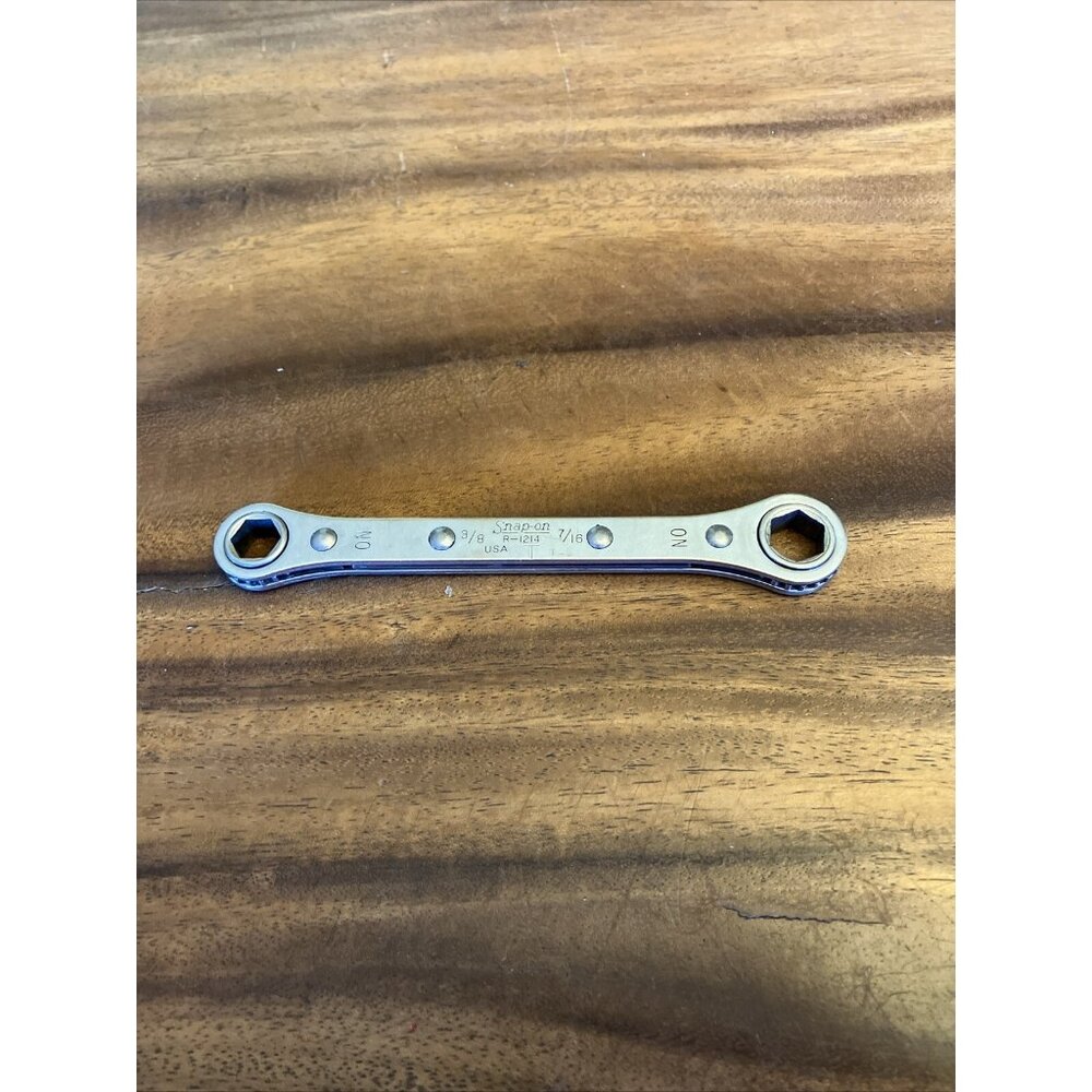Snap-On R-1214 USA 3/8" 7/16" Ratcheting Box End Wrench 6 Point